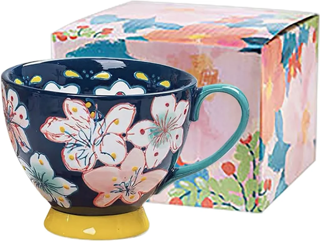 Taza de cerámica azul con flores en relieve pintadas a mano, modelo OhMill 500 ml