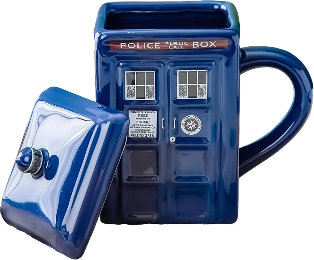 Taza de cerámica con forma de cabina azul inspirada en Doctor Who de Zonsuse