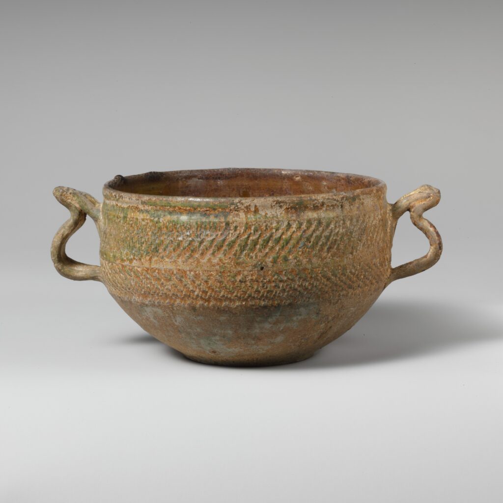 Taza romana de terracota, se cree que procedente de la Galia, siglo II n. e. The Metropolitan Museum of Art, New York.