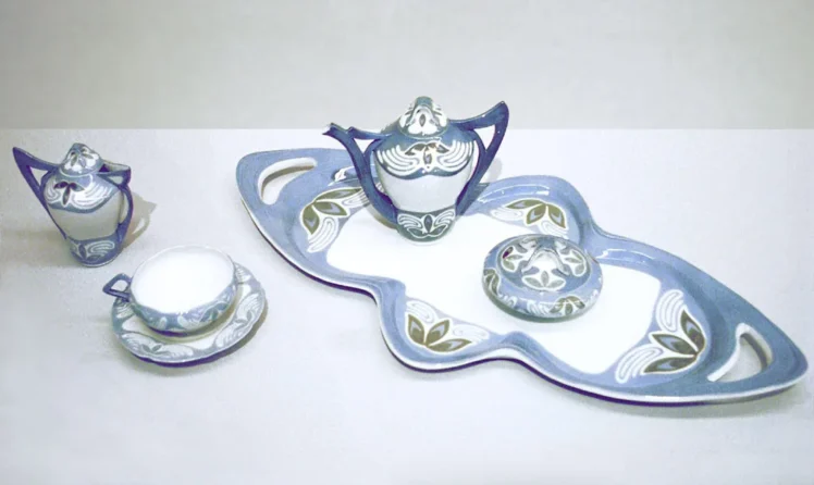 Servicio estilo Jugendstil, basado en un diseño de Theodor Grust de 1902.